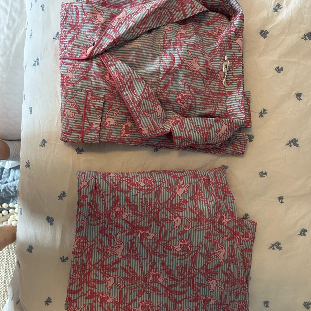 Roller Rabbit Pajamas size medium